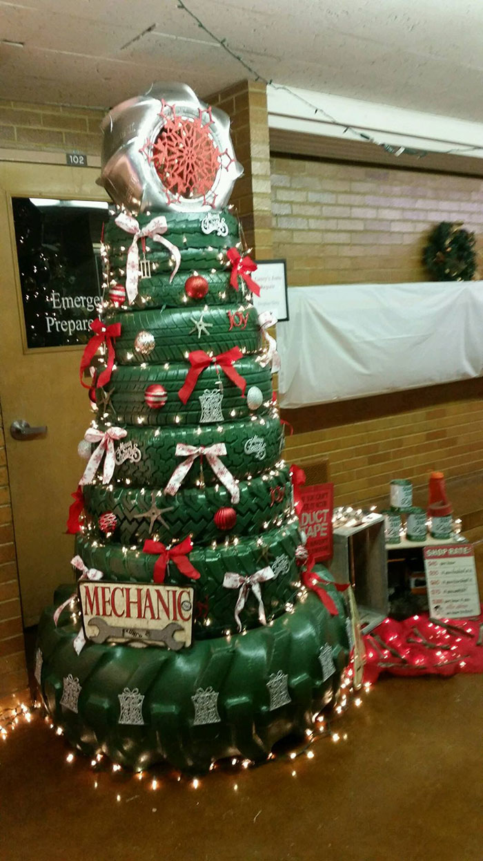 Auto Repair's Christmas Tree
