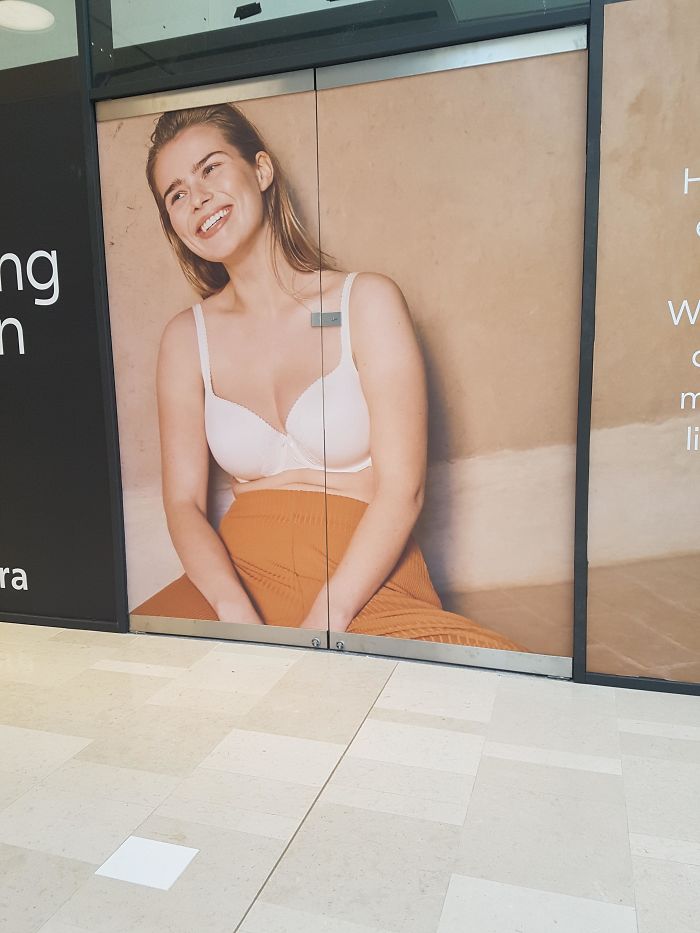 If You Liked The Model With Stretch Marks, You'll Love This Model With Bellyrolls