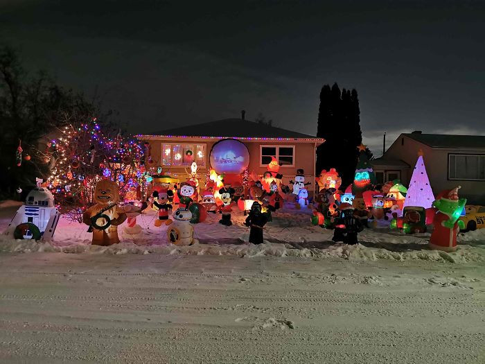 When Inflatable Christmas Decorations Come Back To Life