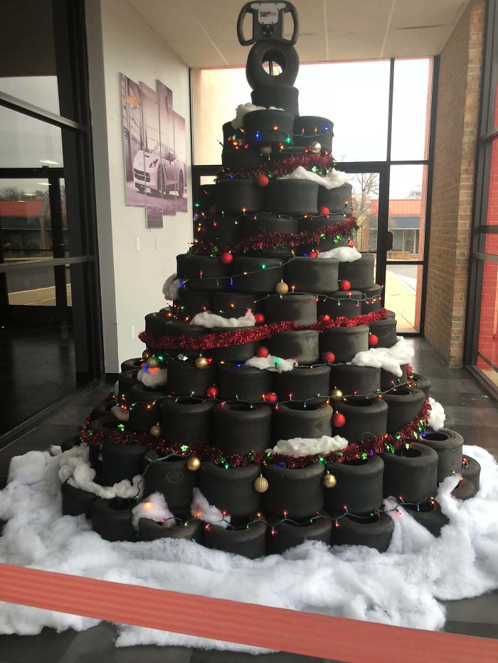This Christmas Tree Made Out Of Tires At A Go-Kart Place