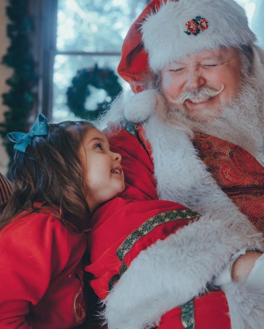 Kids Meet Santa For The First Time And It Will Warm Your Heart