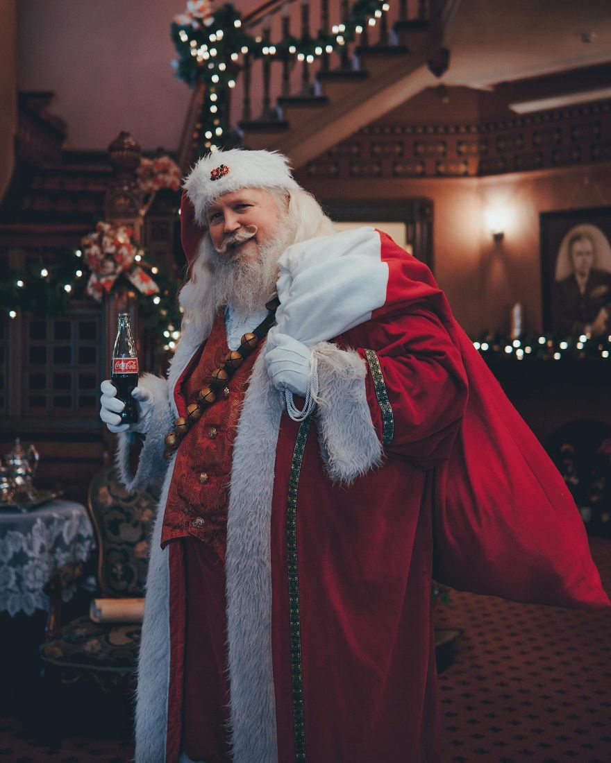 Kids Meet Santa For The First Time And It Will Warm Your Heart