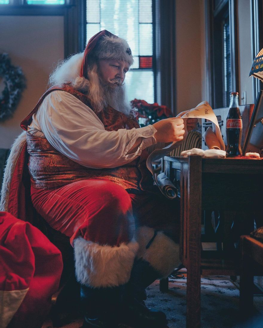 Kids Meet Santa For The First Time And It Will Warm Your Heart
