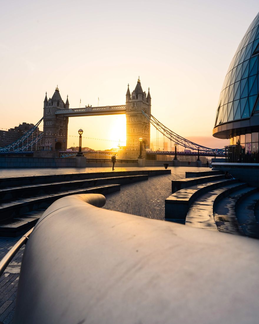 A Lonely Morning In London