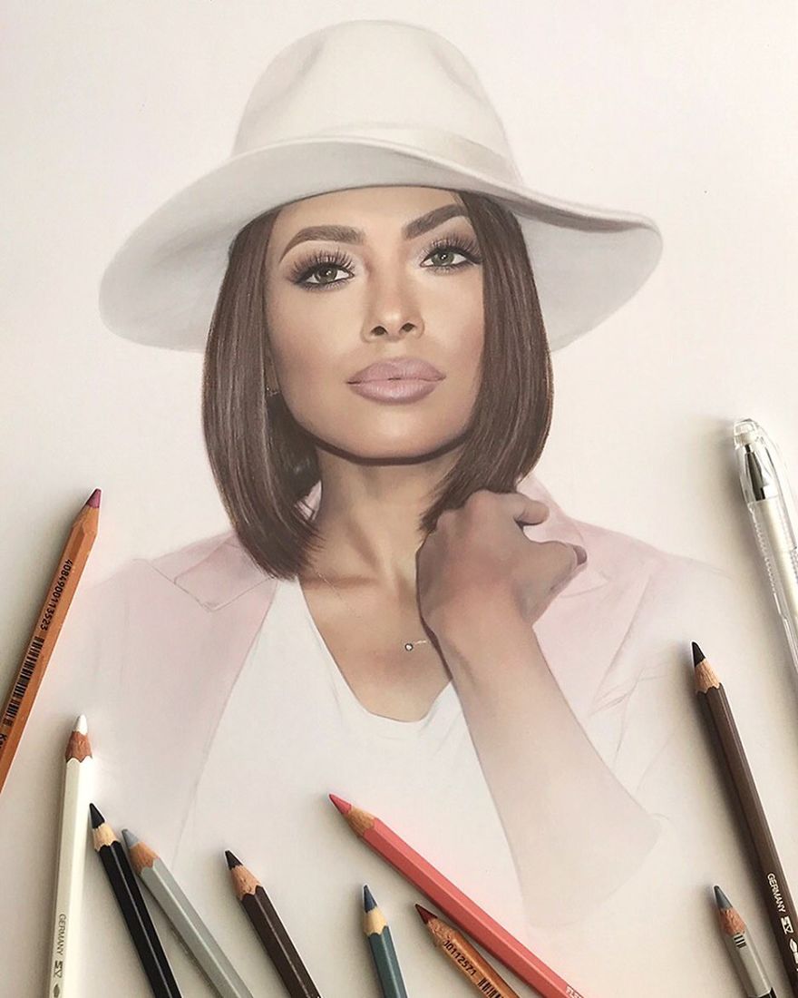 Artist Makes Amazing Hyper-Realistic Drawings Using Only Colored Pencils