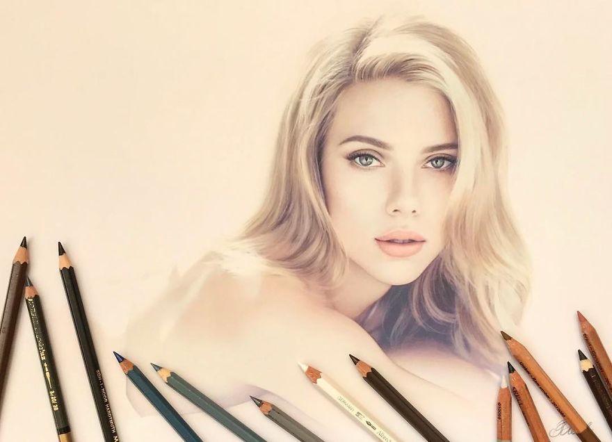Artist Makes Amazing Hyper-Realistic Drawings Using Only Colored Pencils