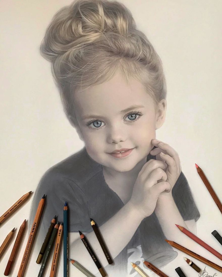 Artist Makes Amazing Hyper-Realistic Drawings Using Only Colored Pencils