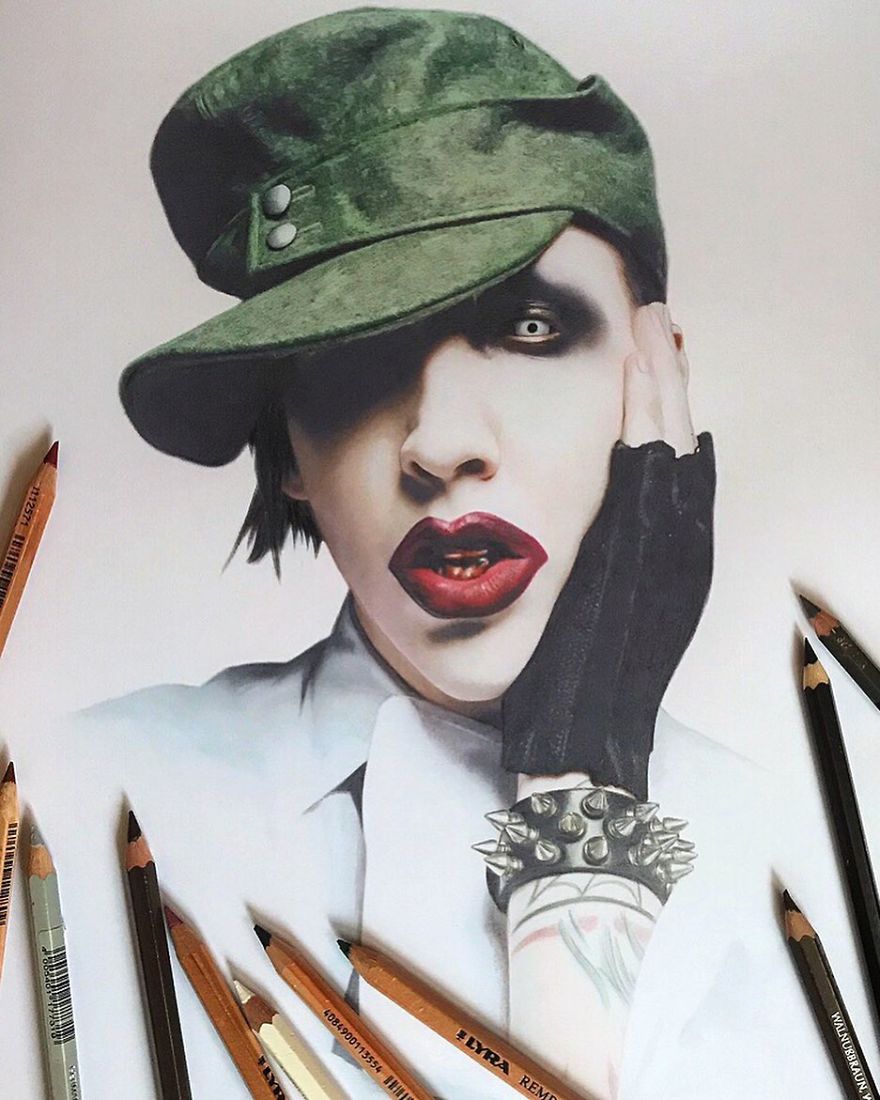 Artist Makes Amazing Hyper-Realistic Drawings Using Only Colored Pencils
