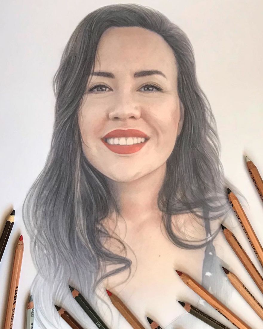 Artist Makes Amazing Hyper-Realistic Drawings Using Only Colored Pencils