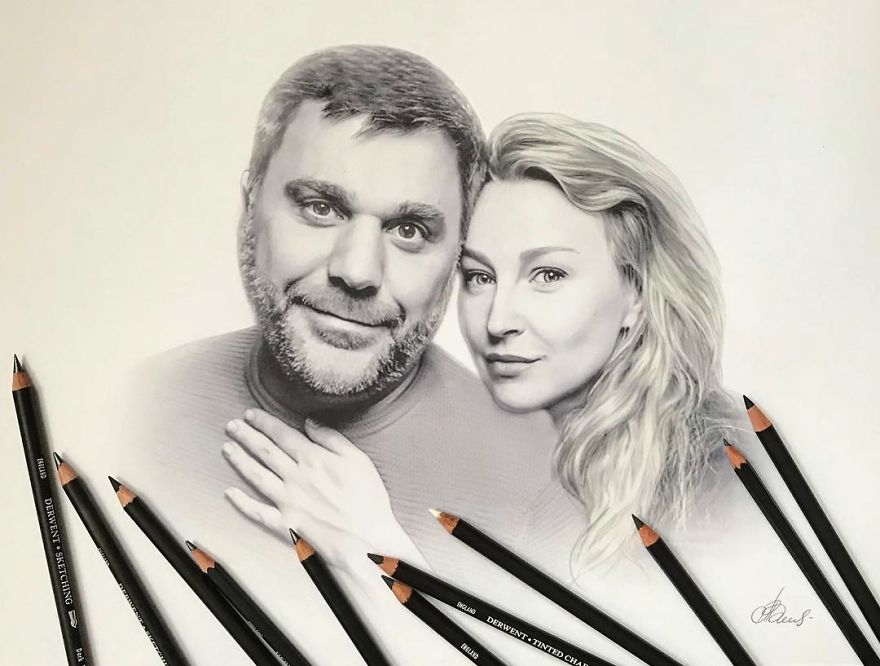 Artist Makes Amazing Hyper-Realistic Drawings Using Only Colored Pencils