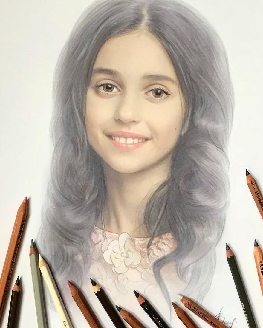 Artist Makes Amazing Hyper-Realistic Drawings Using Only Colored Pencils