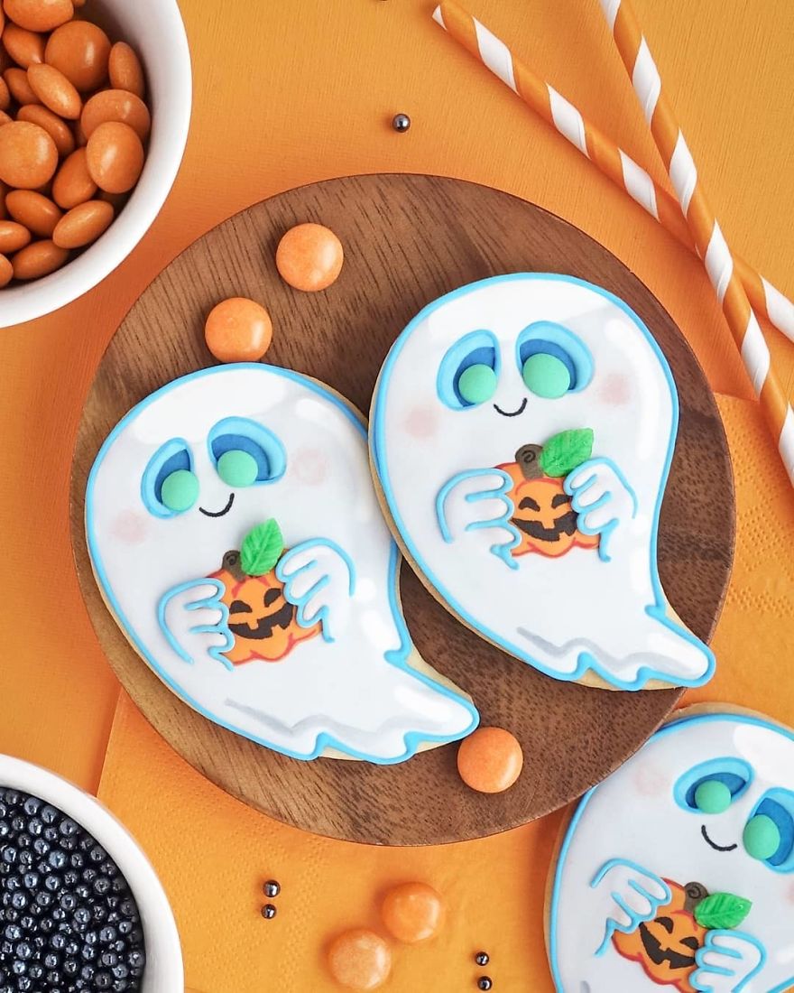 I Spend My Free Time Creating Cookies Of Characters Almost Too Cute To Eat!