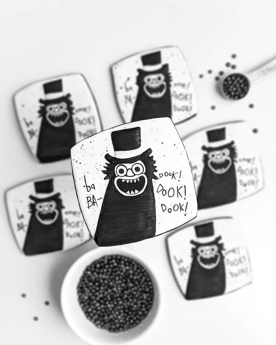 I Spend My Free Time Creating Cookies Of Characters Almost Too Cute To Eat!