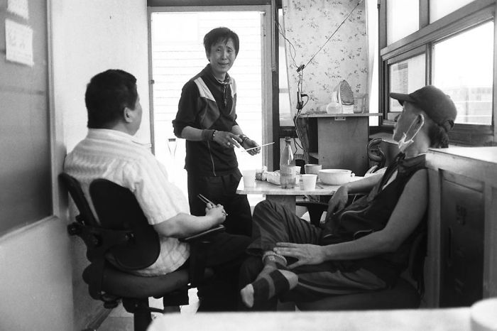 Poor-South-Korea-Living-Conditions-Goshiwon-Photography-Sim-Kyu-Dong