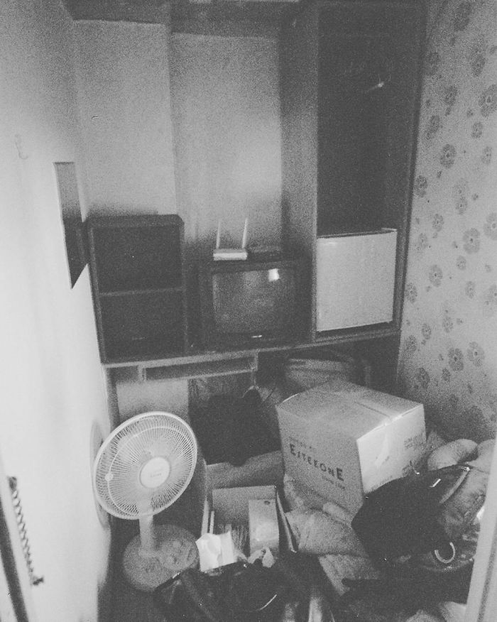 Poor-South-Korea-Living-Conditions-Goshiwon-Photography-Sim-Kyu-Dong