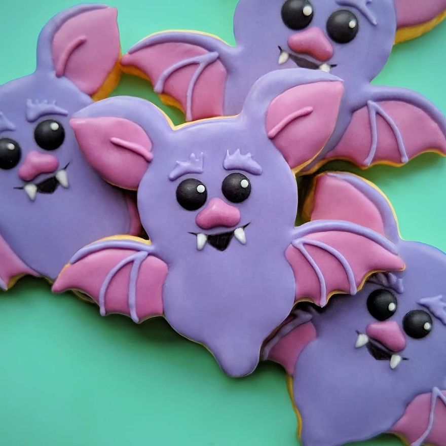 I Spend My Free Time Creating Cookies Of Characters Almost Too Cute To Eat!