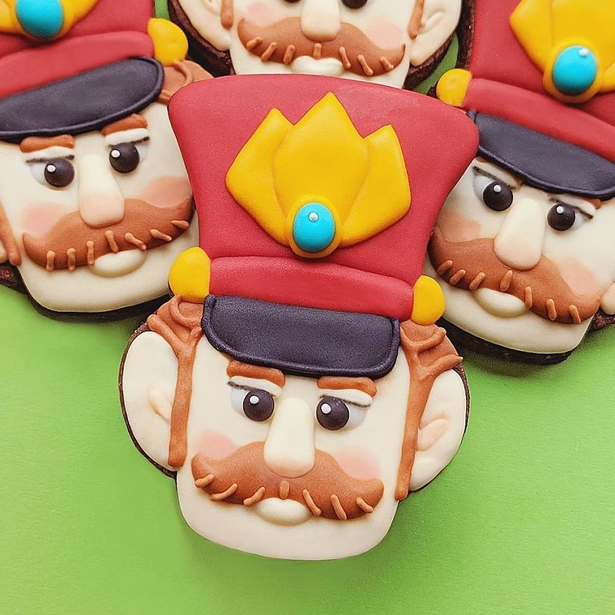 I Spend My Free Time Creating Cookies Of Characters Almost Too Cute To Eat!