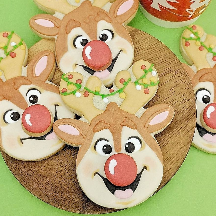 I Spend My Free Time Creating Cookies Of Characters Almost Too Cute To Eat!