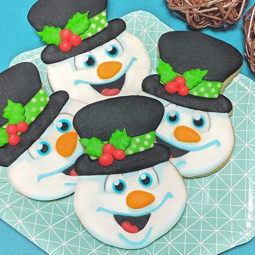 I Spend My Free Time Creating Cookies Of Characters Almost Too Cute To Eat!