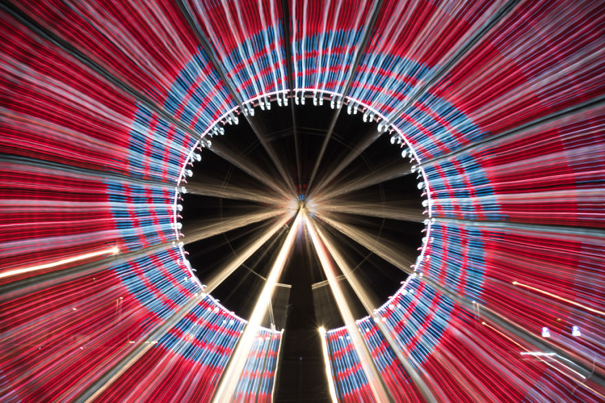 13 Long Exposure Zoom Pictures I Took Of A Ferris Wheel