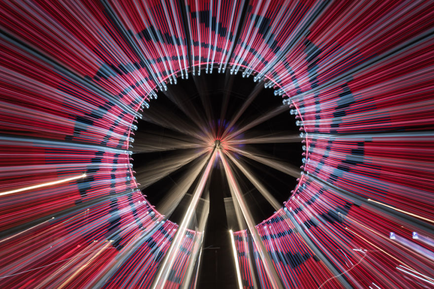 13 Long Exposure Zoom Pictures I Took Of A Ferris Wheel