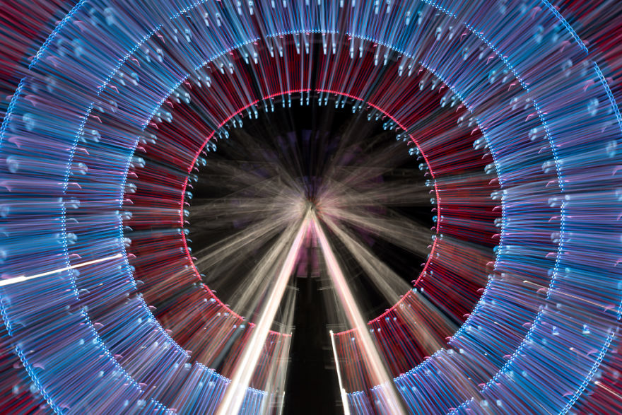 13 Long Exposure Zoom Pictures I Took Of A Ferris Wheel