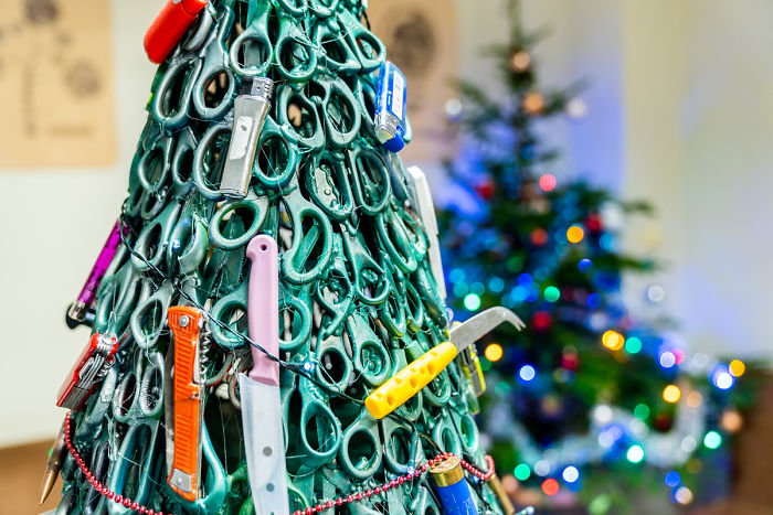 Vilnius Airport Puts A Christmas Tree Made Of Confiscated Items To Highlight The Importance Of Aviation Security