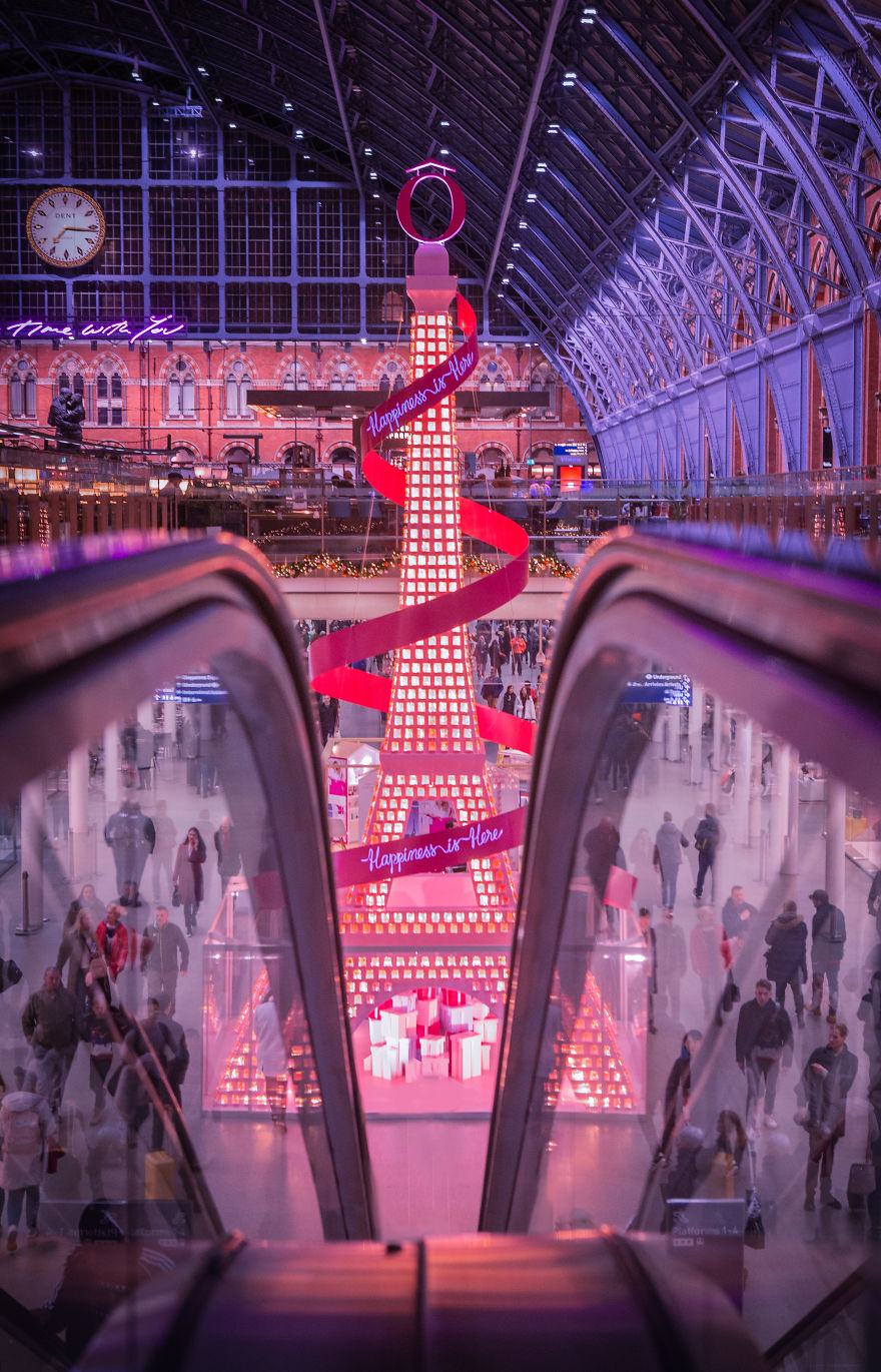 I Photographed The Amazing Christmas Lights In London