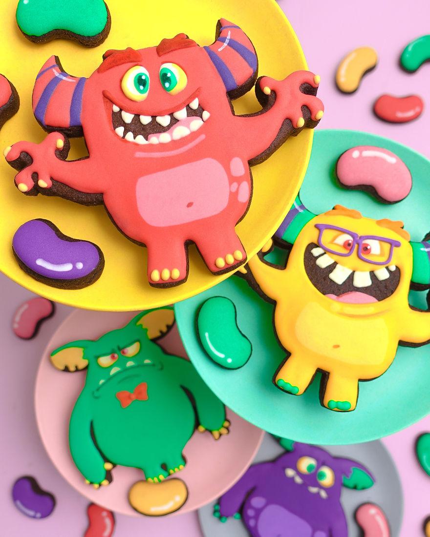 I Spend My Free Time Creating Cookies Of Characters Almost Too Cute To Eat!