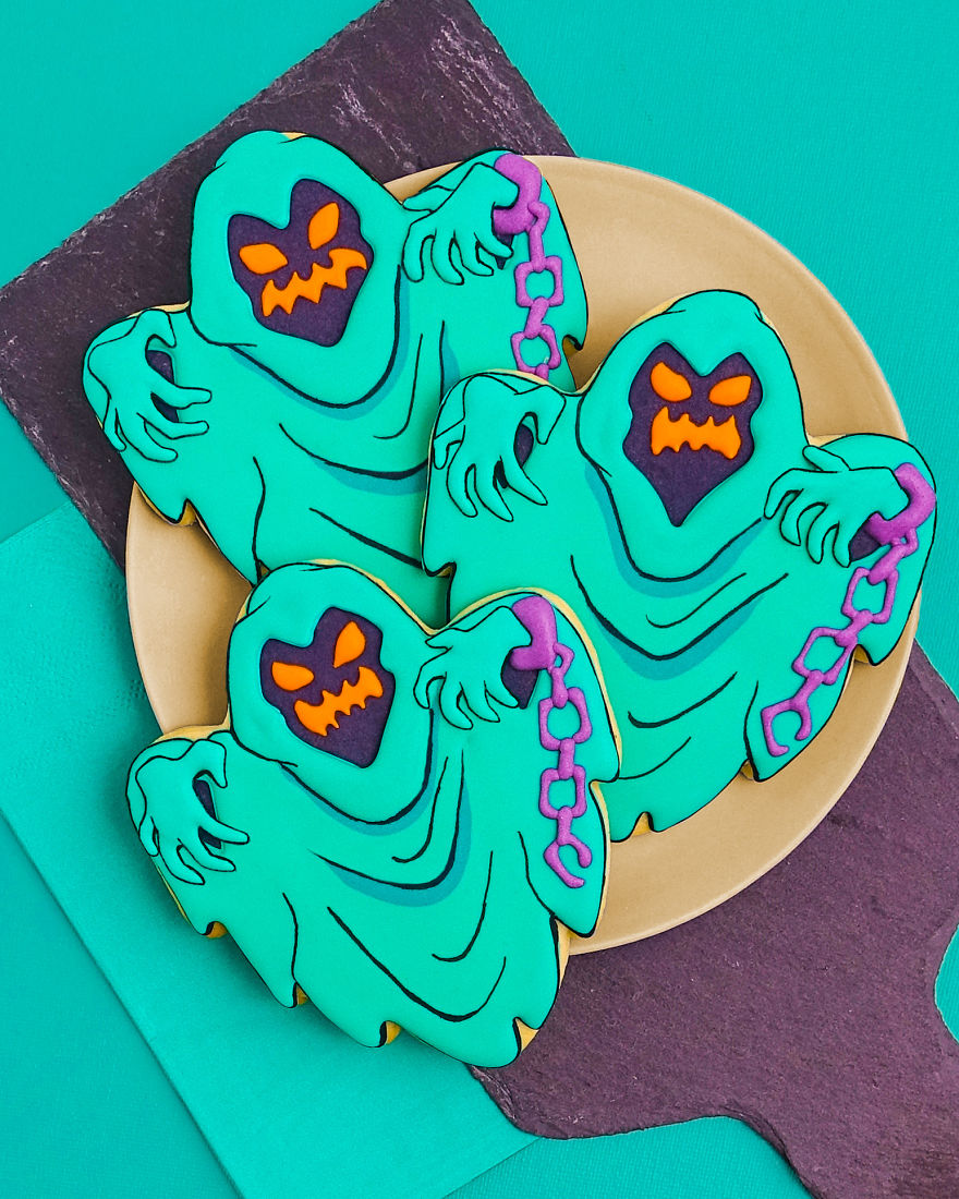 I Spend My Free Time Creating Cookies Of Characters Almost Too Cute To Eat!