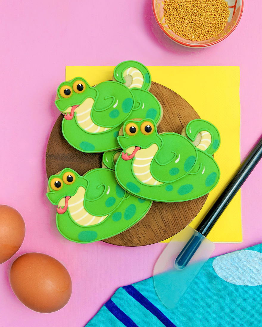 I Spend My Free Time Creating Cookies Of Characters Almost Too Cute To Eat!