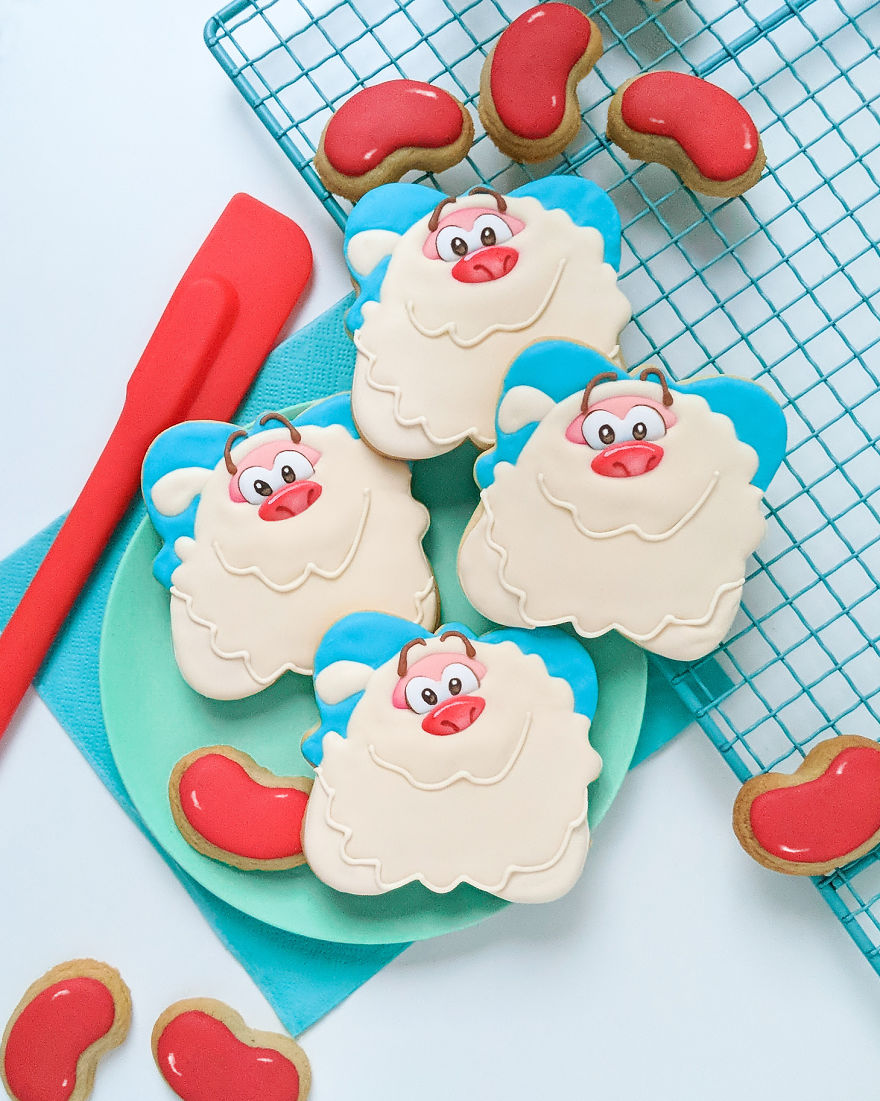 I Spend My Free Time Creating Cookies Of Characters Almost Too Cute To Eat!