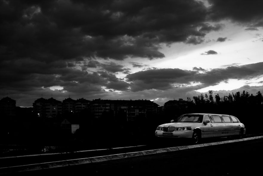 40 Street Photos From Serbia