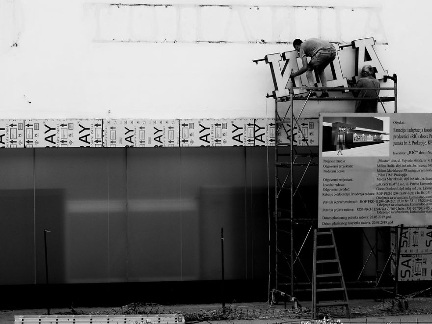 40 Street Photos From Serbia