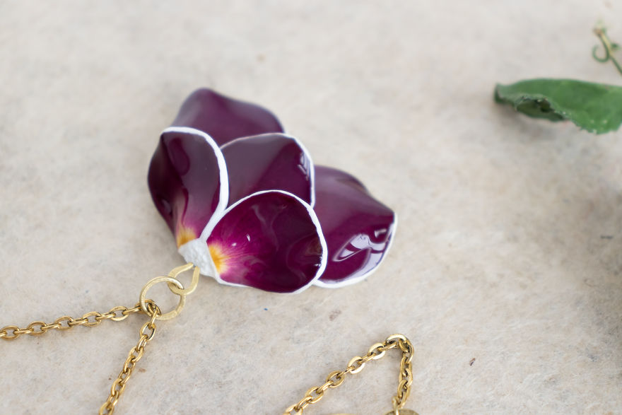 I Love To Turn Real Roses Into Unusual Art Jewelry I Love To Turn Real Roses Into Unusual Art Jewelry