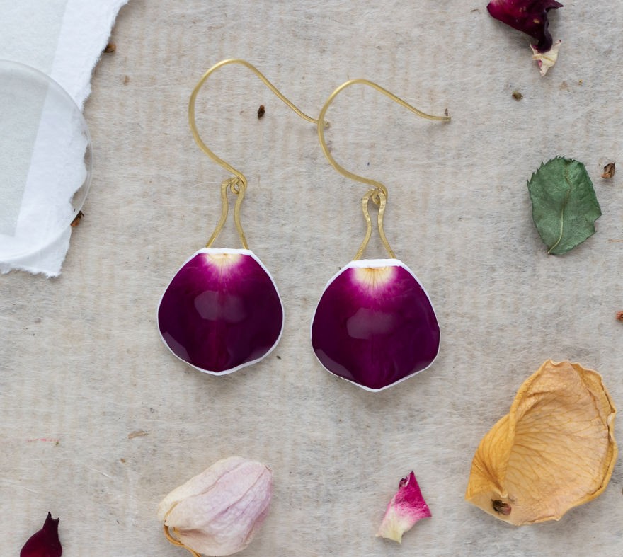 I Love To Turn Real Roses Into Unusual Art Jewelry I Love To Turn Real Roses Into Unusual Art Jewelry