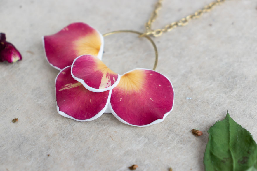 I Love To Turn Real Roses Into Unusual Art Jewelry I Love To Turn Real Roses Into Unusual Art Jewelry