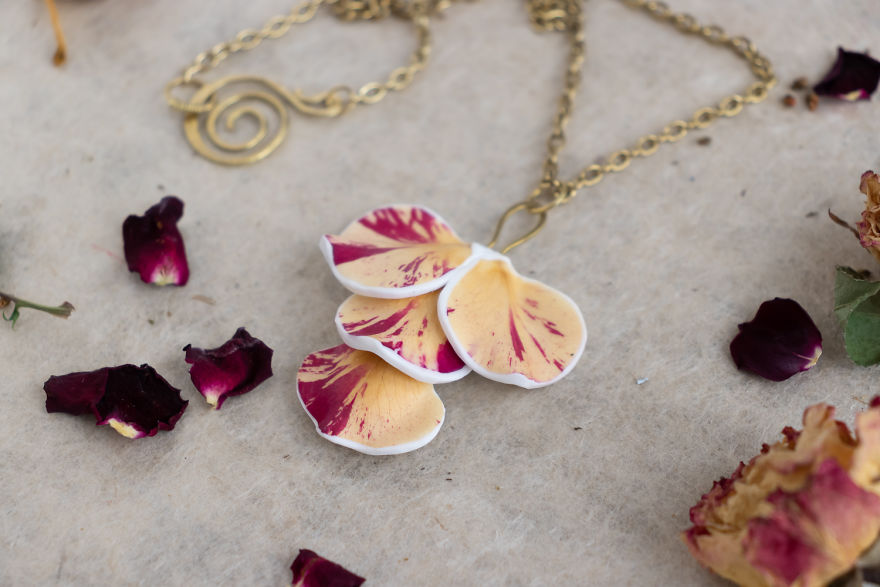 I Love To Turn Real Roses Into Unusual Art Jewelry