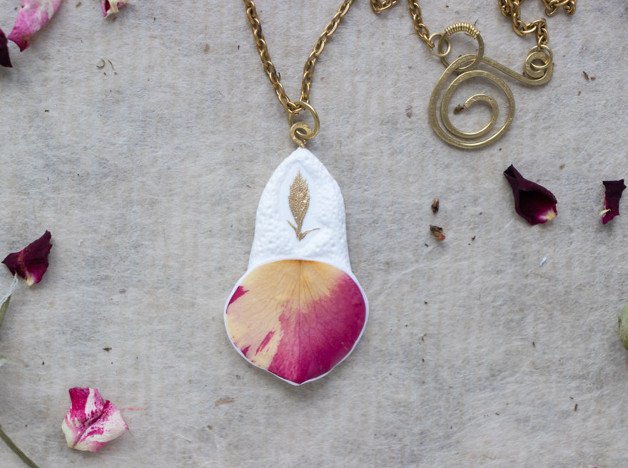 I Love To Turn Real Roses Into Unusual Art Jewelry I Love To Turn Real Roses Into Unusual Art Jewelry