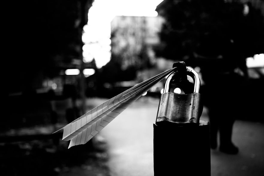 40 Street Photos From Serbia