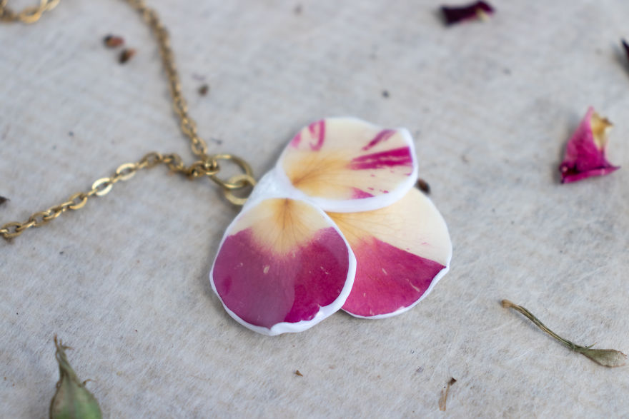 I Love To Turn Real Roses Into Unusual Art Jewelry I Love To Turn Real Roses Into Unusual Art Jewelry