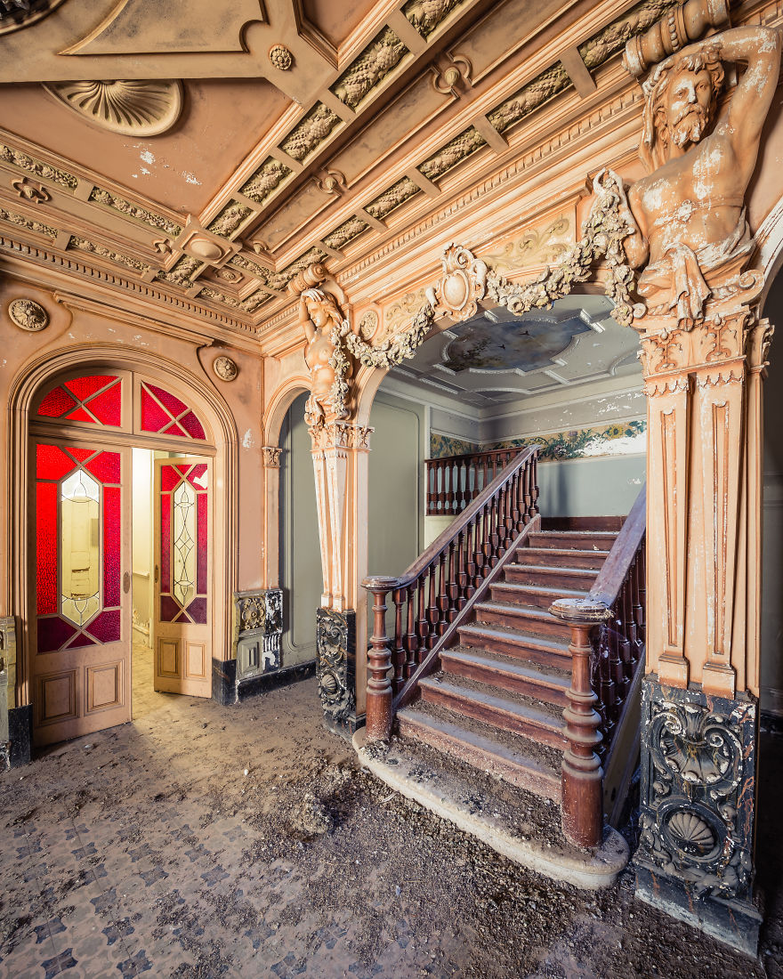 Just A Normal Peasant House (Portugal)