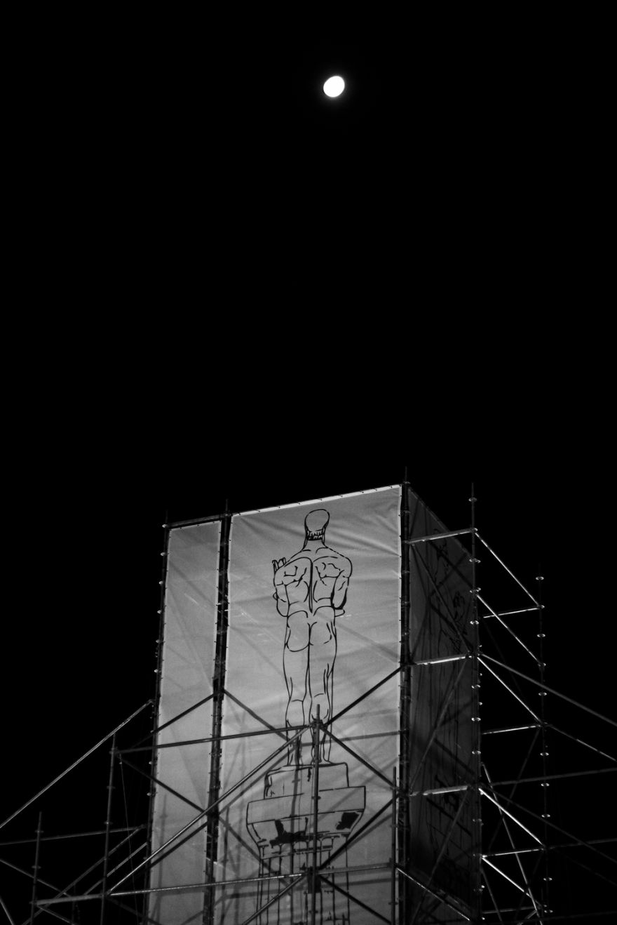 40 Street Photos From Serbia