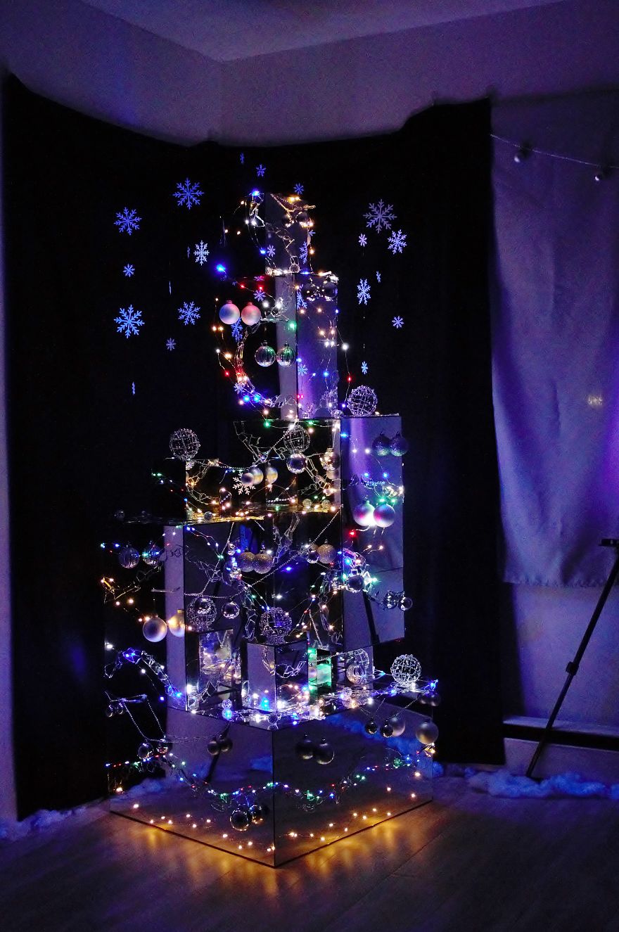 We Continue Our Tradition Of Making Unconventional Christmas Trees And This Year We Made One From Old Mirrors (21 Pics) We Continue Our Tradition Of Making Unconventional Christmas Trees And This Year We Made One From Old Mirrors (21 Pics)