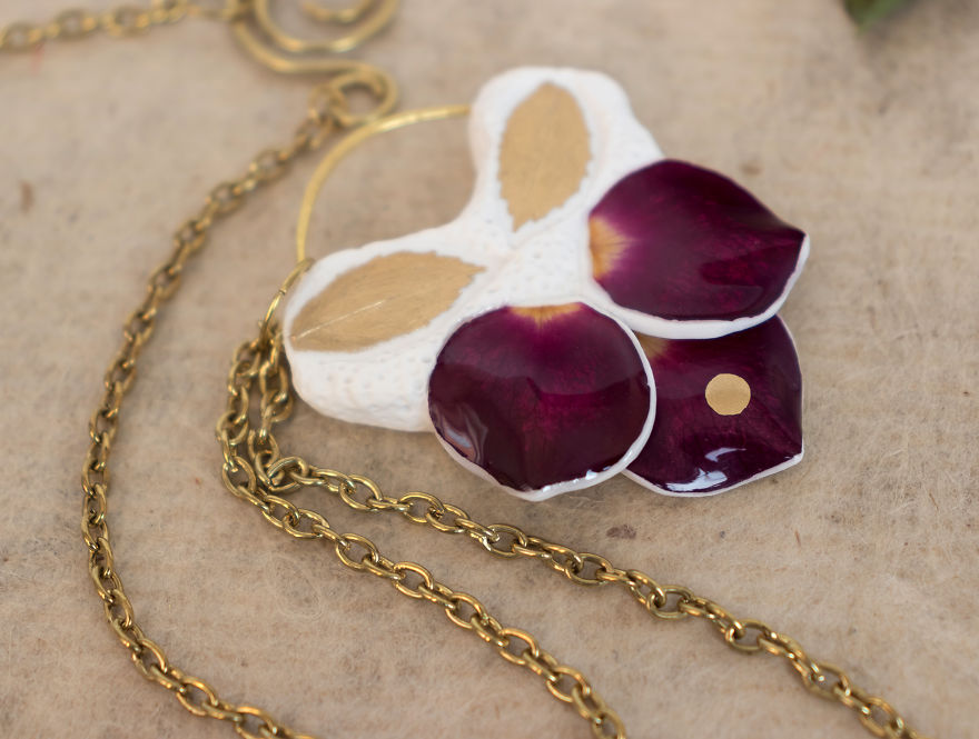 I Love To Turn Real Roses Into Unusual Art Jewelry I Love To Turn Real Roses Into Unusual Art Jewelry