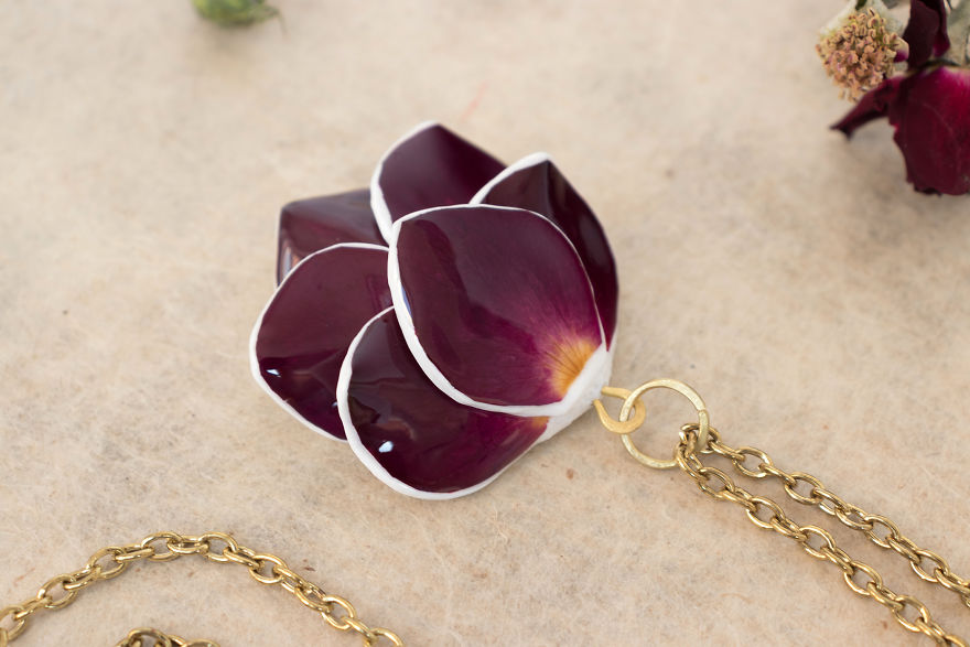 I Love To Turn Real Roses Into Unusual Art Jewelry