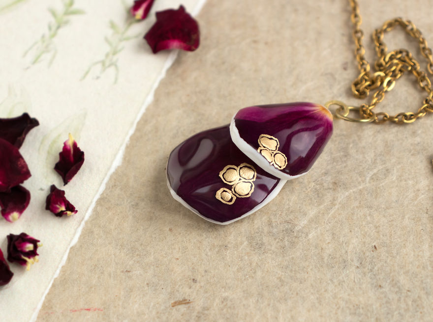 I Love To Turn Real Roses Into Unusual Art Jewelry I Love To Turn Real Roses Into Unusual Art Jewelry