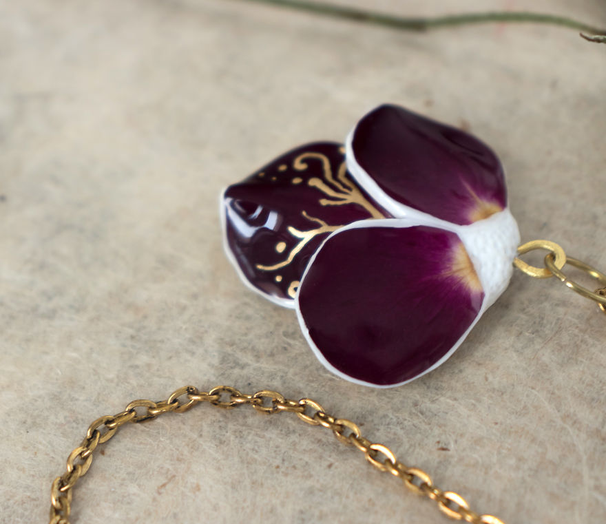 I Love To Turn Real Roses Into Unusual Art Jewelry I Love To Turn Real Roses Into Unusual Art Jewelry