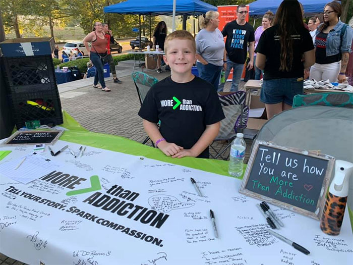 Ex-Addict Posts His Before & After Addiction Pics, Asks Others To Post Theirs As Well