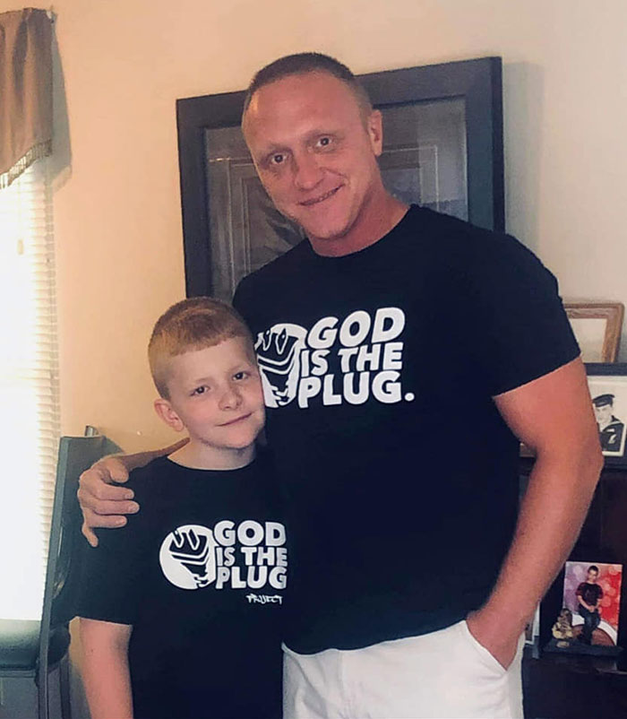 Ex-Addict Posts His Before & After Addiction Pics, Asks Others To Post Theirs As Well Ex-Addict Posts His Before & After Addiction Pics, Asks Others To Post Theirs As Well